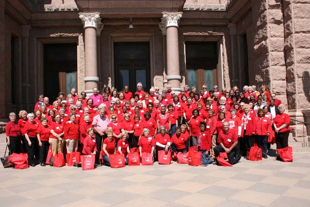 Teachers rally